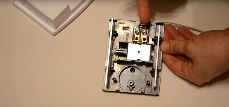 fix door bell in The Hammocks